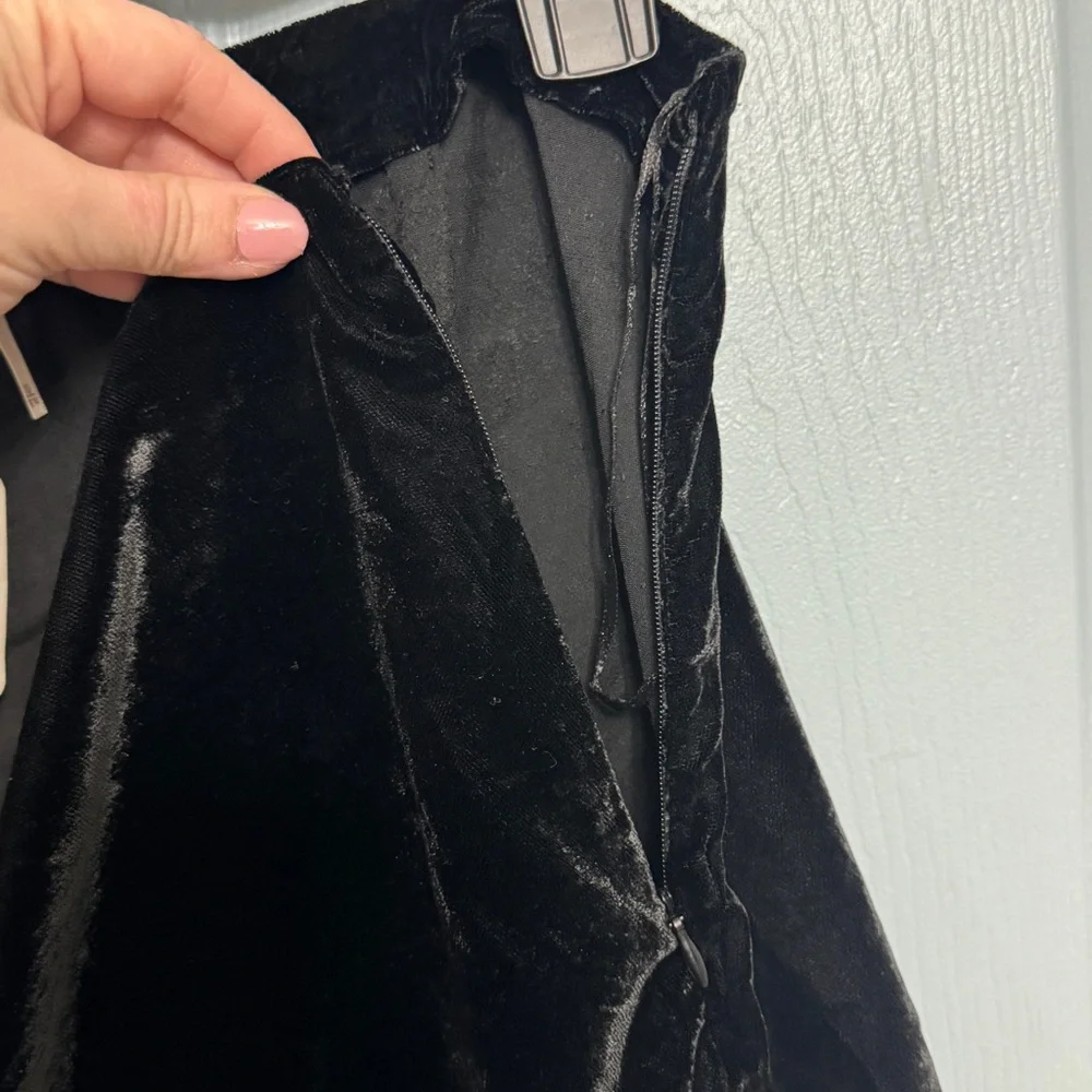 Free People Women's‎ Annalise Velvet Mini Skirt Black Size 10